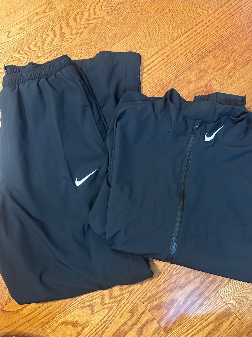 Nike Men's Black Golf Raincoat Jacket and Pants Set